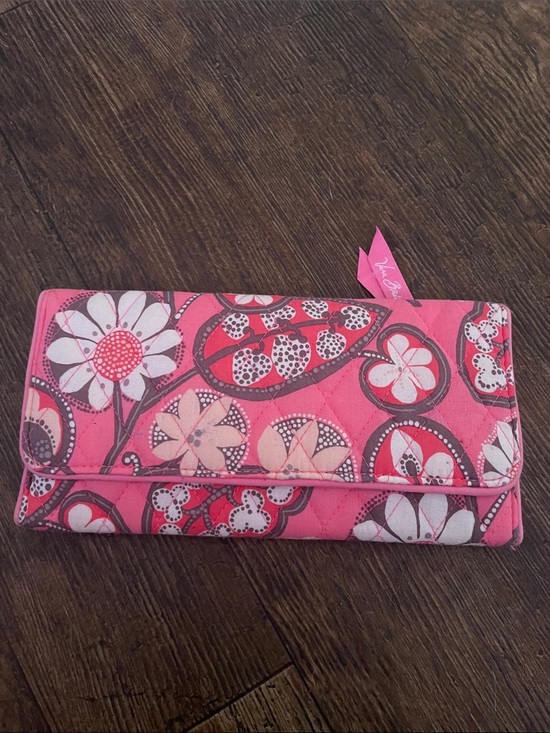 Vera Bradley Handbags - Vera Bradley Pink Quilted Floral Card Wallet 9” wide